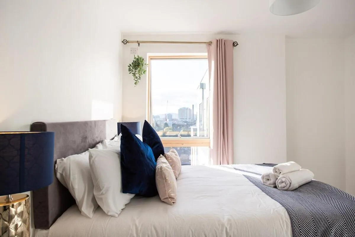 Bright & Stylish, Sleeps 6, City Centre Belfast Reino Unido